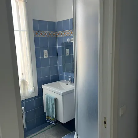 Henry Bennet 公寓 *