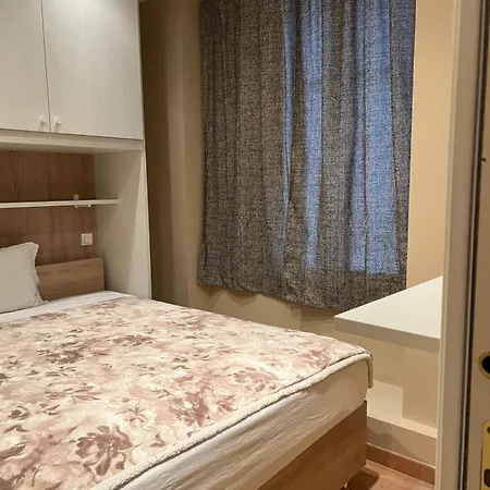 Henry Bennet 公寓 *